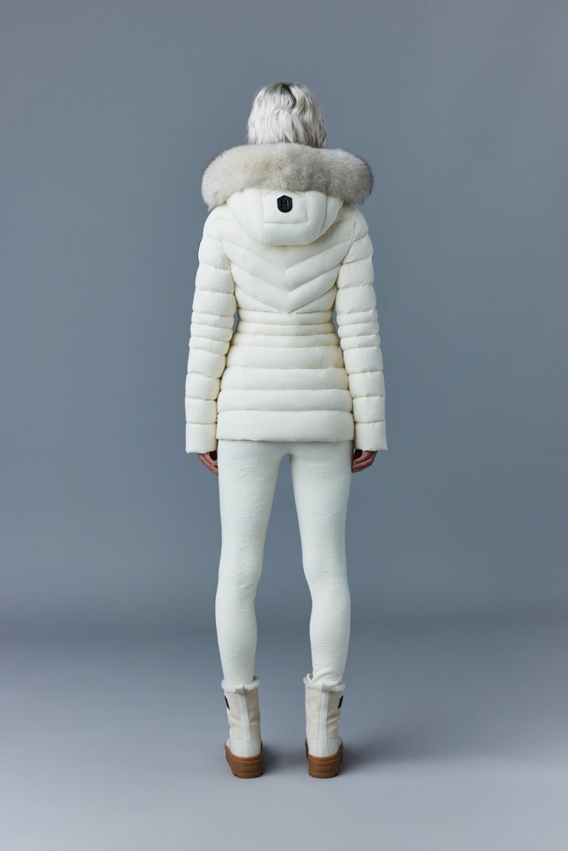 Mackage Patsy Agile 360 Blue Fox Fur Dunjackor Dam Grädde | MABLR-9102